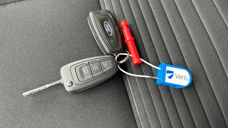 Ford Transit Custom 300 L2 Diesel Fwd 2.0 EcoBlue 130ps Low Roof Limited Van